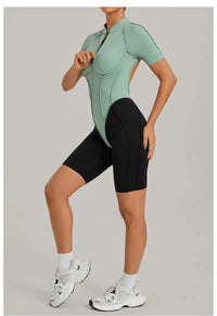 Women's Seamless Yoga Jumpsuit Sports Workout Running Hip-lifting Slim Fit Shorts One-Piece Training Fitness Gym Bodysuit