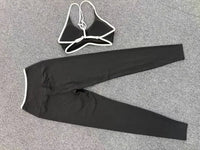 Women's Seamless Yoga Sets Sports Fitness Gym Sleeveless Vest Hip-lifting Slim Fit Pants Suits Running Training Workout Sets
